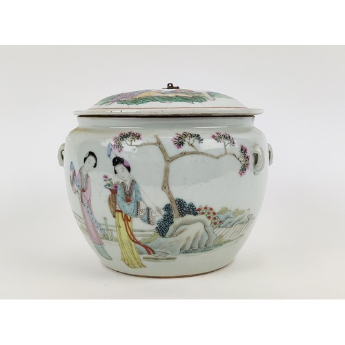 22A - A 20TH CENTURY CHINESE FAMILLE VERTE BASIN, jar with lid and two sancai glazed parrots. (4)