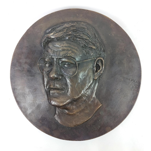 14 - BRONZE ROUNDLE PLAQUE, of Mike Bigwell M.E.D.C. Development Director, 40cm D.