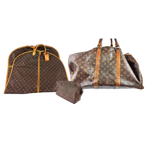 31 - LOUIS VUITTON HOLDALL, washbag and suit carrier. (3)