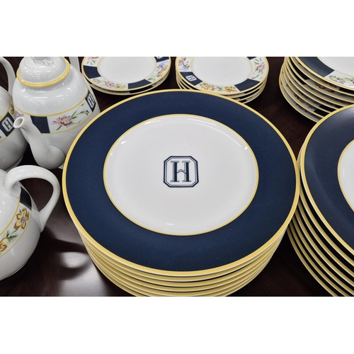 59 - HEDIARD LIMOGES PART DINNER SERVICE 'COQUET' PATTERN, comprising 22 dinner plates, 15 plates, 6 side... 