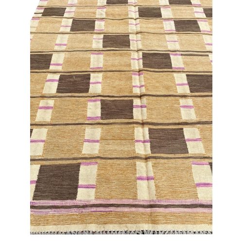 105 - FINE ART DECO DESIGN KILIM, 300cm x 208cm.