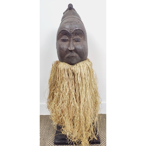 10 - GELED MASK (Nigeria), 95cm H.