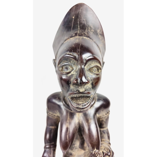 2 - A PAIR OF YOMBE MATERNITY FIGURE (Congo), 52cm H. (2)