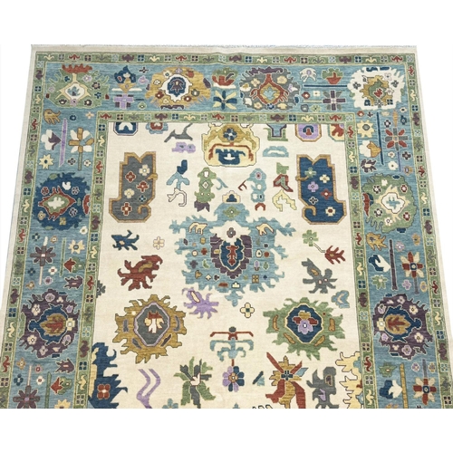 113 - FINE CONTEMPORARY SULTANABAD DESIGN CARPET, 421cm x 300cm.