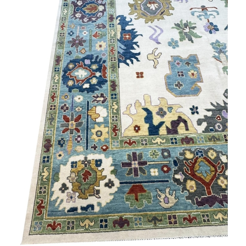 113 - FINE CONTEMPORARY SULTANABAD DESIGN CARPET, 421cm x 300cm.