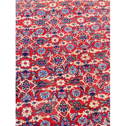 112 - ANTIQUE PERSIAN ZEIGLER MAHAL CARPET, 300cm x 210cm.