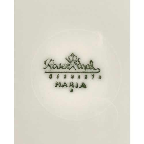 27 - A ROSENTHAL 'MARIA' WHITE DINNER AND TEA SERVICE, comprising, dinner plates, side plates, soup cups ... 