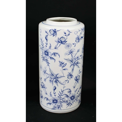 37 - TWO PAIRS OF BLUE AND WHITE PORCELAIN VASES AND CANISTERS WITH LIDS, 45cm H.(QTY 4)