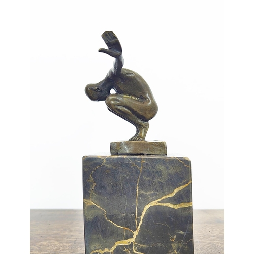 478 - CONTEMPORARY SCHOOL SCULPTURE, of a diver in pose, in bronze, 14cm H.