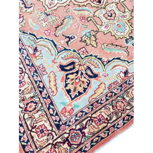 84 - PERSIAN HERIZ CARPET, 290cm x 194cm.