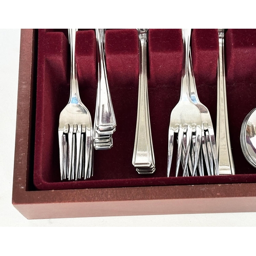 152 - CUTLERY CANTEEN, Viners 'Harley Elegance', eight settings cased, approx 100 pieces.