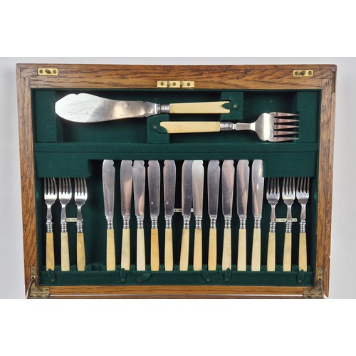 119 - PART CANTEEN OF CUTLERY BY ELKINGTON, mid 19th century silver plated, twelve place setting (dinner k... 