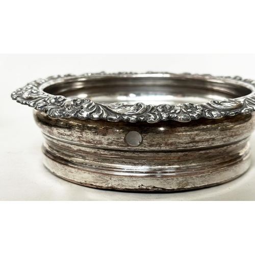 115 - SILVER PLATED TRAY, 19th century oval galleried tray together with a footed bowl, serving dishes, pl... 