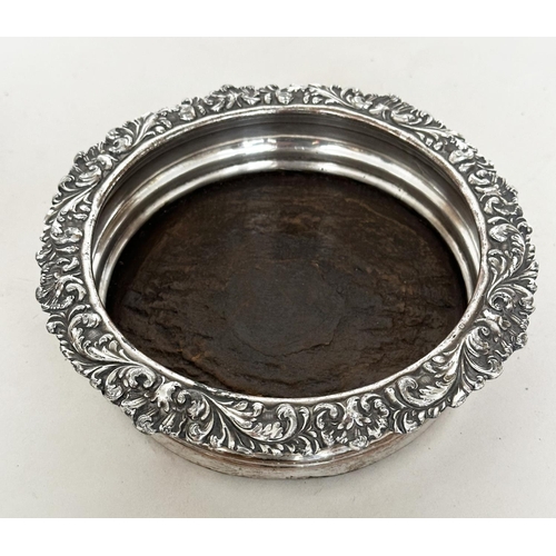 115 - SILVER PLATED TRAY, 19th century oval galleried tray together with a footed bowl, serving dishes, pl... 