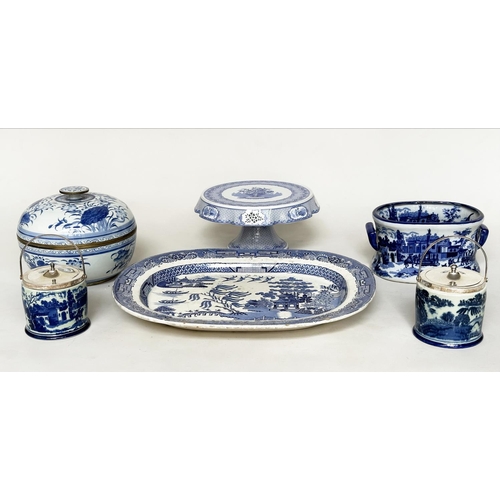 118 - BLUE AND WHITE CERAMICS, a selection, including a 'spode' footed cake stand, a large 19th century wi... 