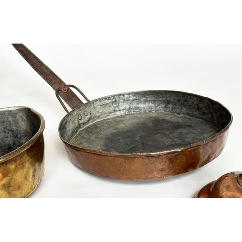 137 - EARLY COPPERWARE/KITCHENWARE, a 19th century brass preserving pan, three saucepans and six lids and ... 