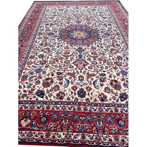 162 - FINE PERSIAN ESPHAHAN CARPET, 376cm x 250cm, Seyrafian design.