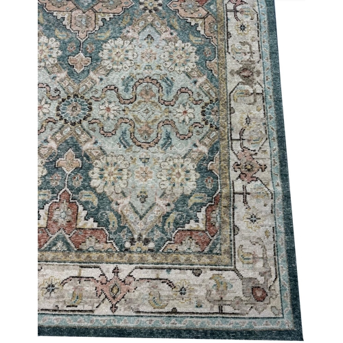 261 - FINE CONTEMPORARY ANATOLIAN CARPET, 305cm x 246cm.