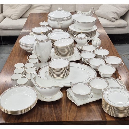 87 - WEDGWOOD COLCHESTER DINNER SERVICE, comprising 12 dinner plates, 12 salad plates, 12 bread plates, 1... 