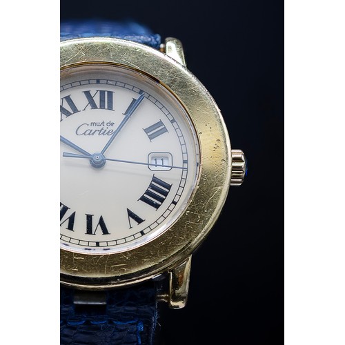 124 - A RONDE MUST DE CARTIER GOLD PLATED STERLING SILVER WRISTWATCH, Swiss made water resistant quartz mo... 