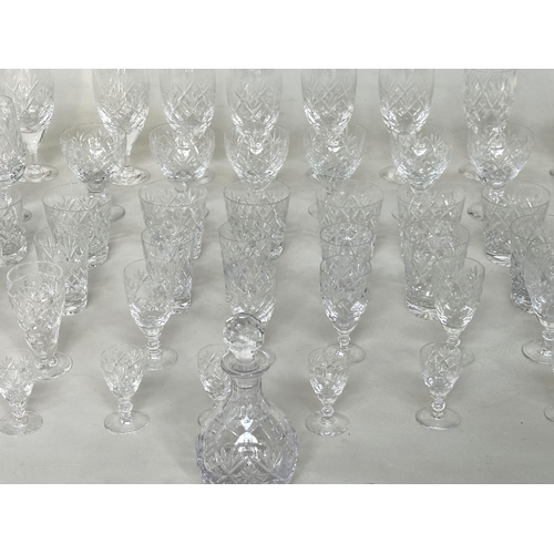 286 - DRINKING GLASSES, head crystal a large selection, 52 pieces approx. (Qty)