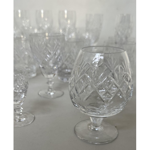 286 - DRINKING GLASSES, head crystal a large selection, 52 pieces approx. (Qty)