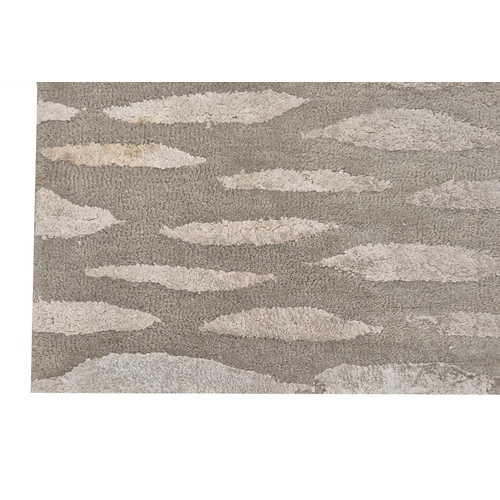 541 - RUG, patterned finish design, 250cm W.