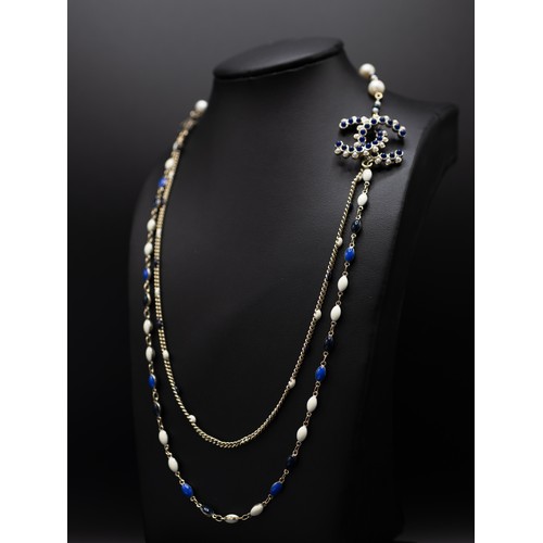 47 - CHANEL NECKLACE, silver tone chain, with pearl and beads of different shapes and tones of blue and w... 