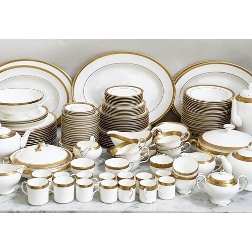 185 - DINNER SERVICE, English Fine Bone China, Wedgwood, Senator and Ascot, gold an extensive service, inc... 