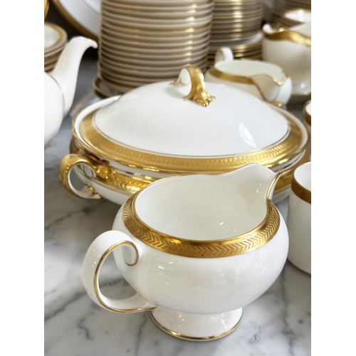 185 - DINNER SERVICE, English Fine Bone China, Wedgwood, Senator and Ascot, gold an extensive service, inc... 