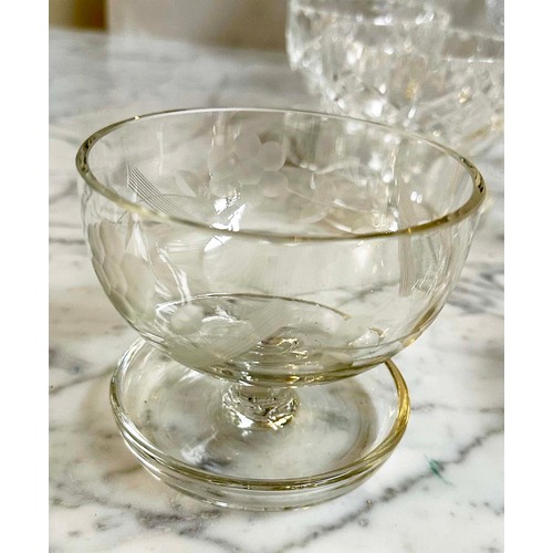 189 - GLASSWARE, a large collection, lead crystal cut glass together with 'Darlington' lead crystal tumble... 