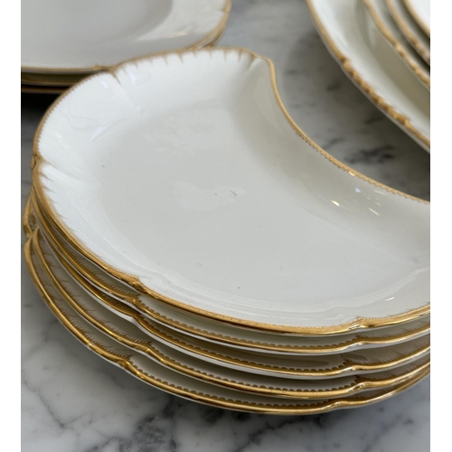 144 - MAPLE & CO LONDON PARIS DINNERWARE, Italian retailed by Maple & Co, white porcelain and gold includi... 