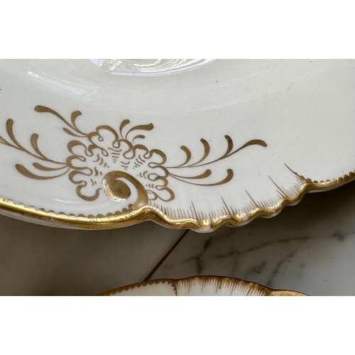 144 - MAPLE & CO LONDON PARIS DINNERWARE, Italian retailed by Maple & Co, white porcelain and gold includi... 