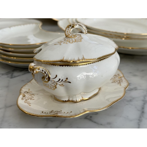 144 - MAPLE & CO LONDON PARIS DINNERWARE, Italian retailed by Maple & Co, white porcelain and gold includi... 