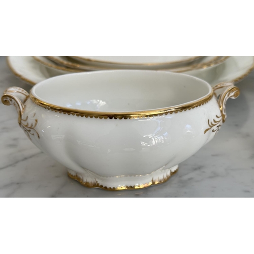 144 - MAPLE & CO LONDON PARIS DINNERWARE, Italian retailed by Maple & Co, white porcelain and gold includi... 