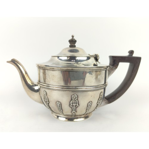 36 - A SILVER THREE PIECE TEA SERVICE, Edwardian, London 1902, comprising teapot, milk jug and sugar bowl... 