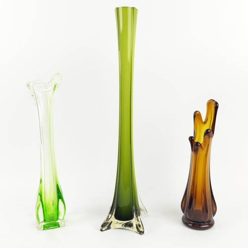 29 - A LARGE MURANO STYLE LIME GREEN SLENDER VASE, a Murano amber coloured squat vase and a further Muran... 