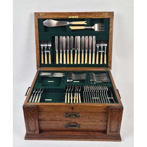 535 - PART CANTEEN OF CUTLERY BY ELKINGTON, mid 19th century silver plated, twelve place setting (dinner k... 