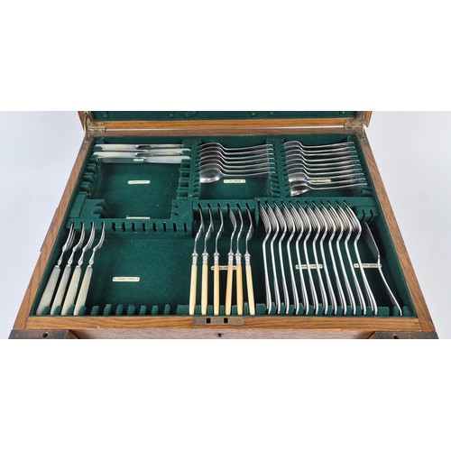 535 - PART CANTEEN OF CUTLERY BY ELKINGTON, mid 19th century silver plated, twelve place setting (dinner k... 