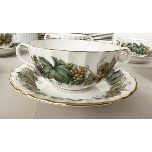 542 - DINNER SERVICE, English Fine Bone China Royal Worcester 'Vine harvest' including dinner, tea, side p... 