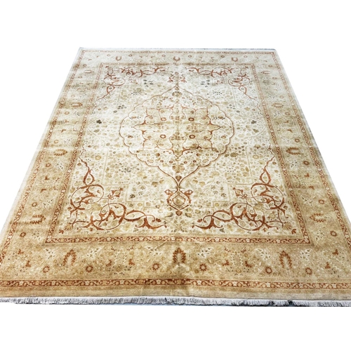 185 - FINE HAJI-JALLILY CARPET, 314cm x 244cm.