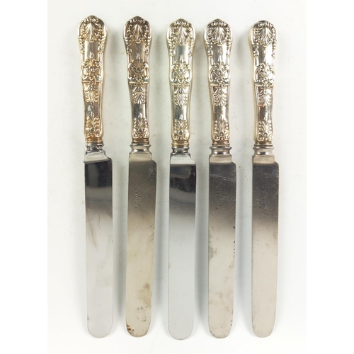 2 - TIFFANY AND CO SILVER FLATWARE, comprising a matched set of 7 Tiffany dinner knives, 6 Tiffany bread... 