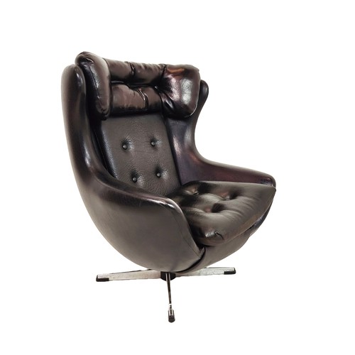 209 - AFTER PARKER KNOLL STATESMAN 'BABY STATESMAN' CHAIRS, a pair, black leathered finish, 74cm H approx.