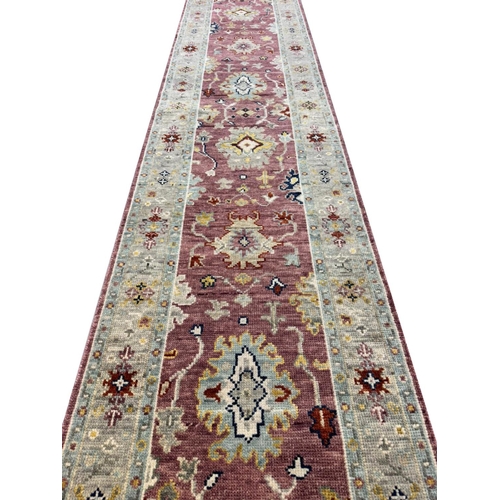 106 - CONTEMPORARY SULTANABAND DESIGN LONG RUNNER, 395cm x 79cm.