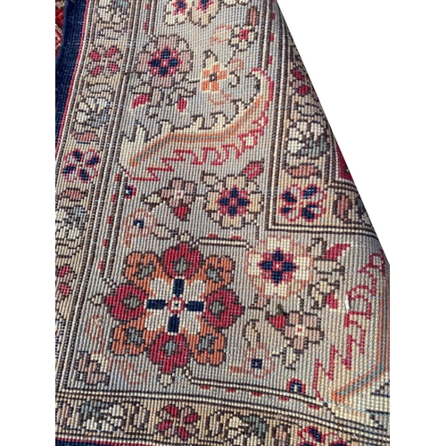 119 - VINTAGE HERIZ CARPET, 280cm x 180cm.