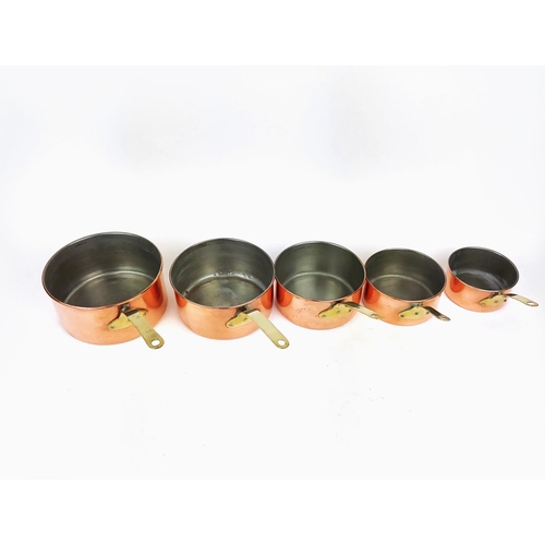 3 - BATTERIE DE CUISINE, a graduated set of five, a jam pan and skimmer, along with various other. (21) ... 