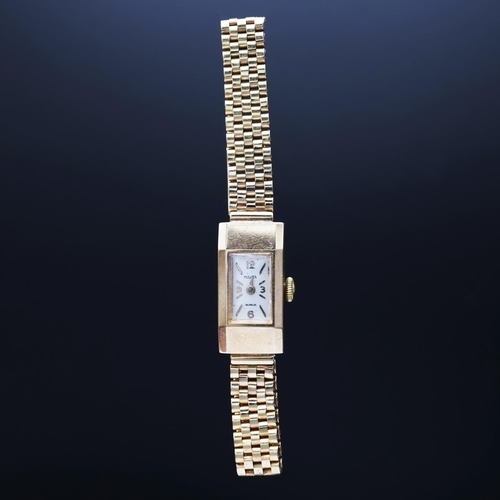 129 - A 9CT GOLD MATEX LADIES WRISTWATCH, 1960's/70's, gold bracelet strap, 16cm -17cm L, 20grams, complet... 