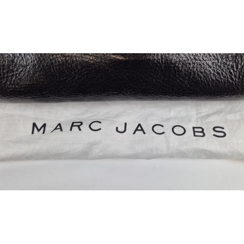 20 - MARC JACOBS BAG, front flap closure with gold tone studs and gold tone detachable chain shoulder str... 