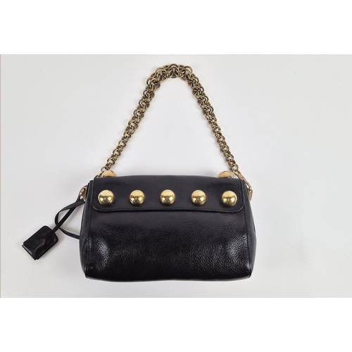 20 - MARC JACOBS BAG, front flap closure with gold tone studs and gold tone detachable chain shoulder str... 