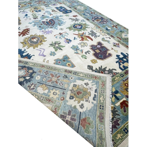 256 - FINE CONTEMPORARY SULTANABAD DESIGN CARPET, 421cm x 300cm.